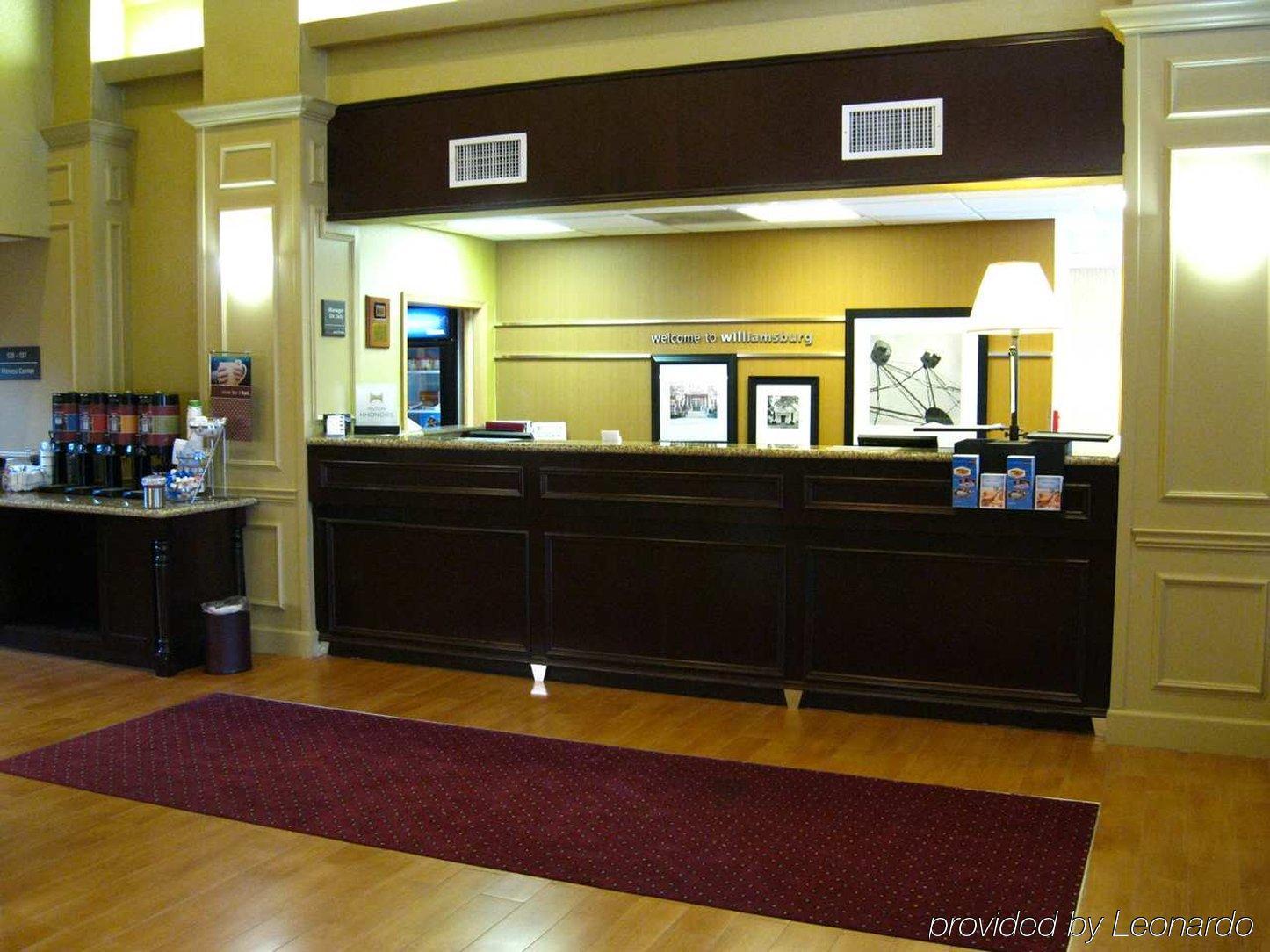Hampton Inn & Suites Williamsburg-Richmond Road Interior photo